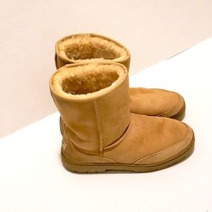 UGGs